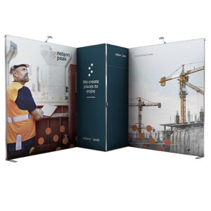 Stand modulable FRAME EXPOLINC. Ce stand tissu tendu permet de créer un mur d'images tissu. Ce Classic frame tissu est un stand modulaire Aménagent de stands et de salons, Première Impression est le spécialiste de la PLV salons. Professionnels stands expositions salons mur d'images tissu - stand tissu tendu - Classic frame tissu